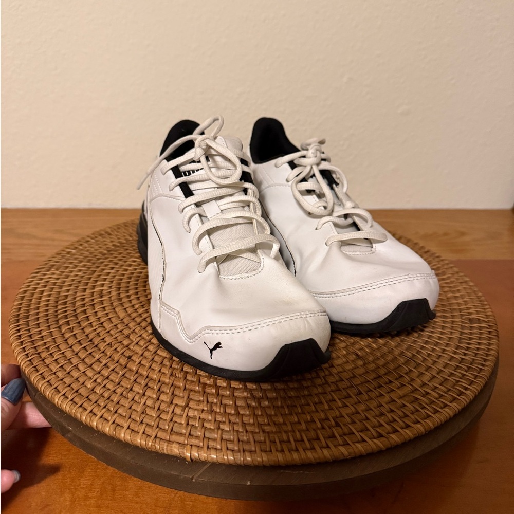 Puma White and‎ Black Low-Top Sneakers - Picture 7 of 9